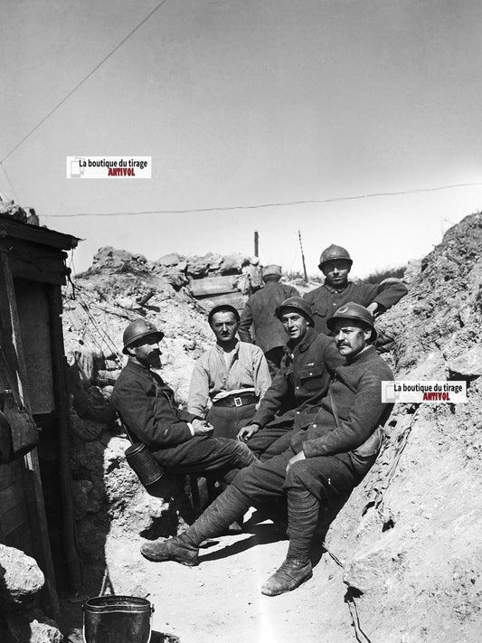 Photo ancienne, WW1, soldats poilus, première guerre mondiale, tranchées, France, poster noir et blanc - La Boutique Du Tirage 